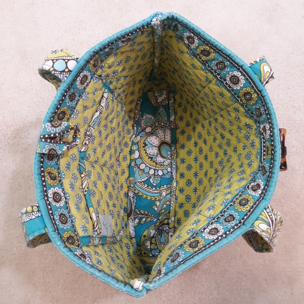 Vera Bradley paisley quilted purse *P1 - Picture 4 of 5